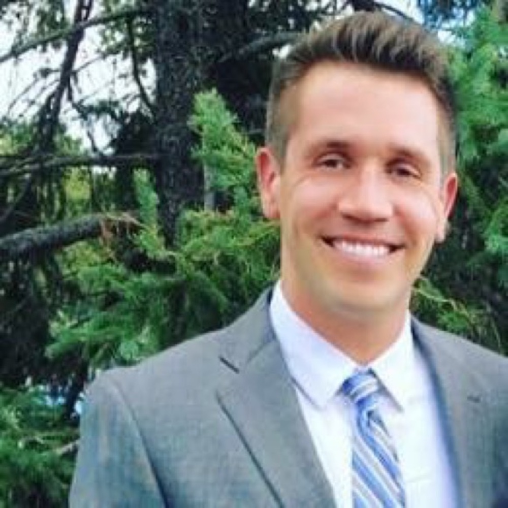 Hi! Come check out my closet for newer styles!